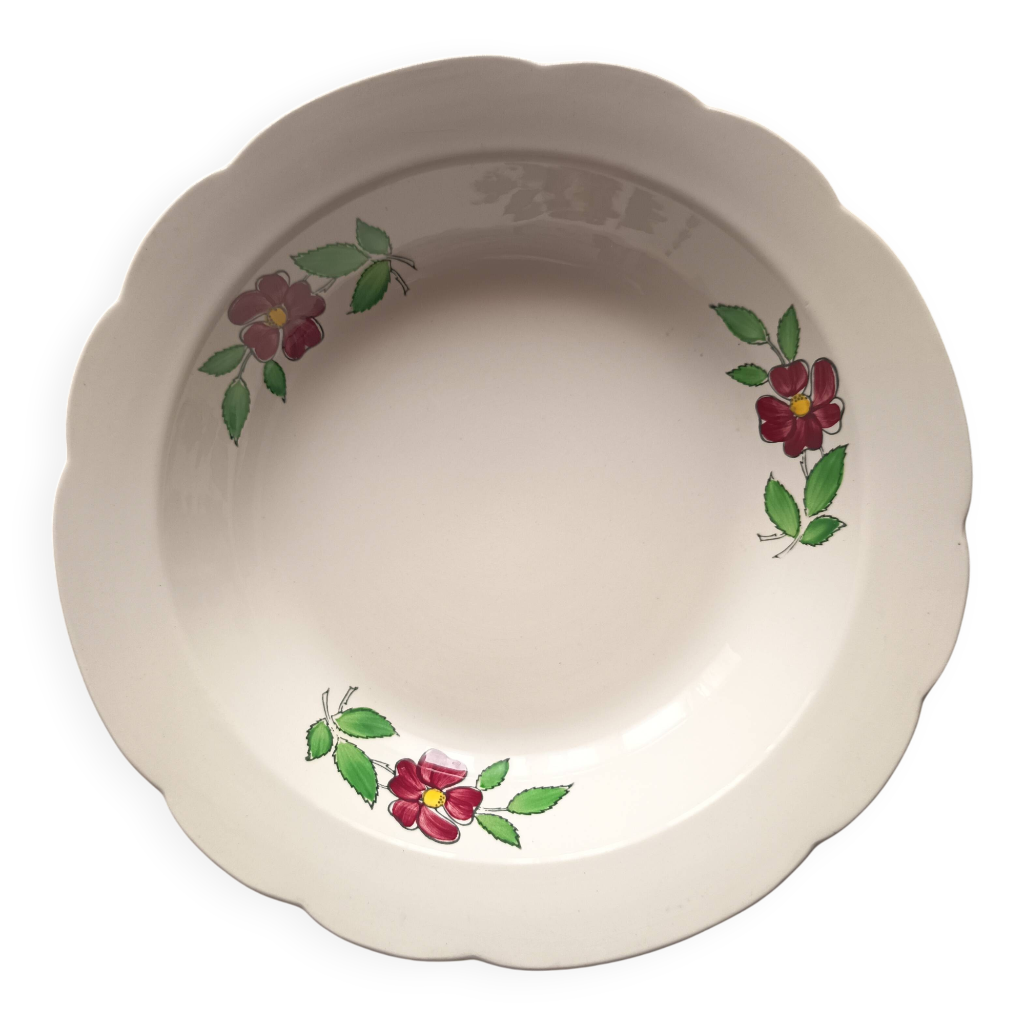 Shallow presentation dish porcelain from Gien