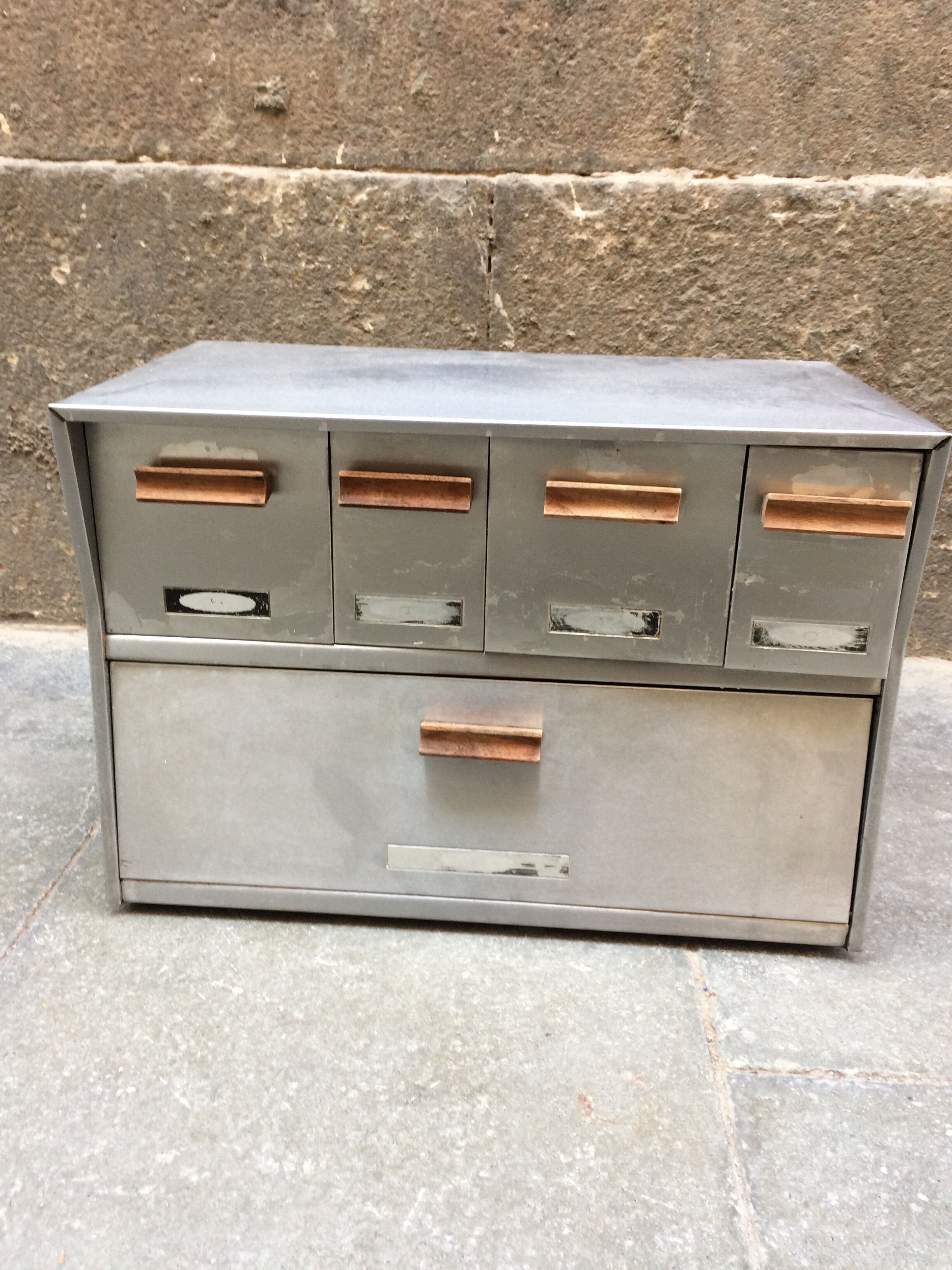 Meuble de metier ancien
