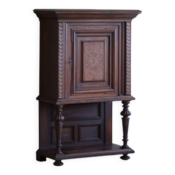 Baroque-style wardrobe in oak and birch, made by a Danish cabinetmaker, 1920s.