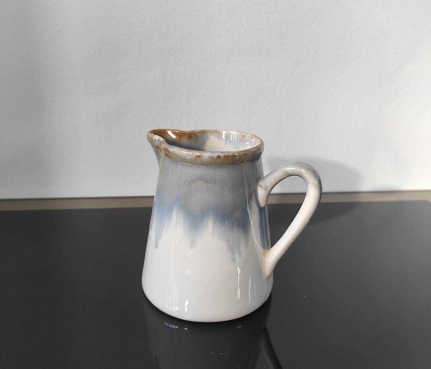 Pichet, vintage enamelled ceramic milk jug "Rhoda"