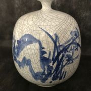 Vase ball with flattened pinched collar