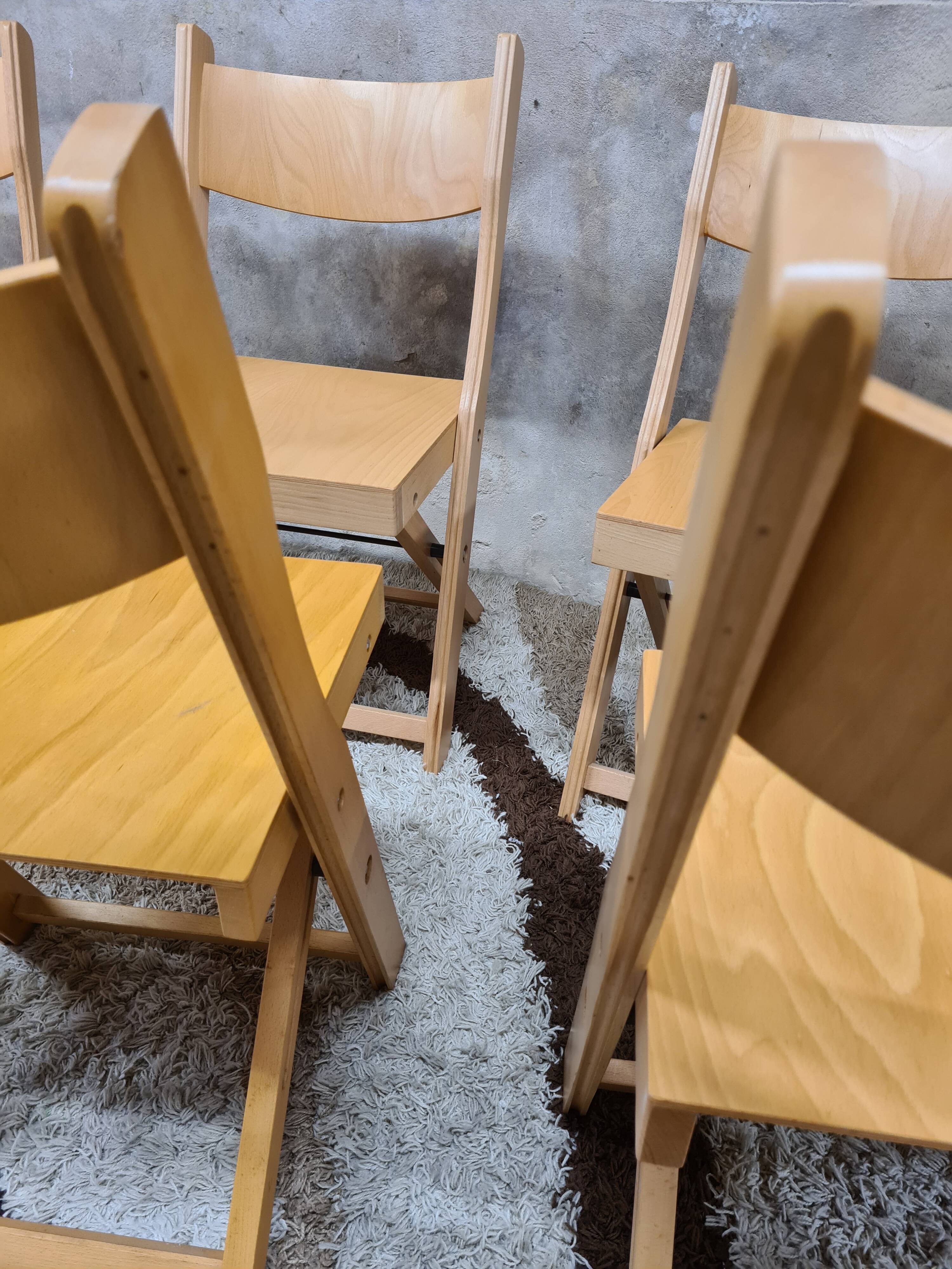 Set of 6 folding chairs blond wood