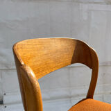 Baumann sled chair
