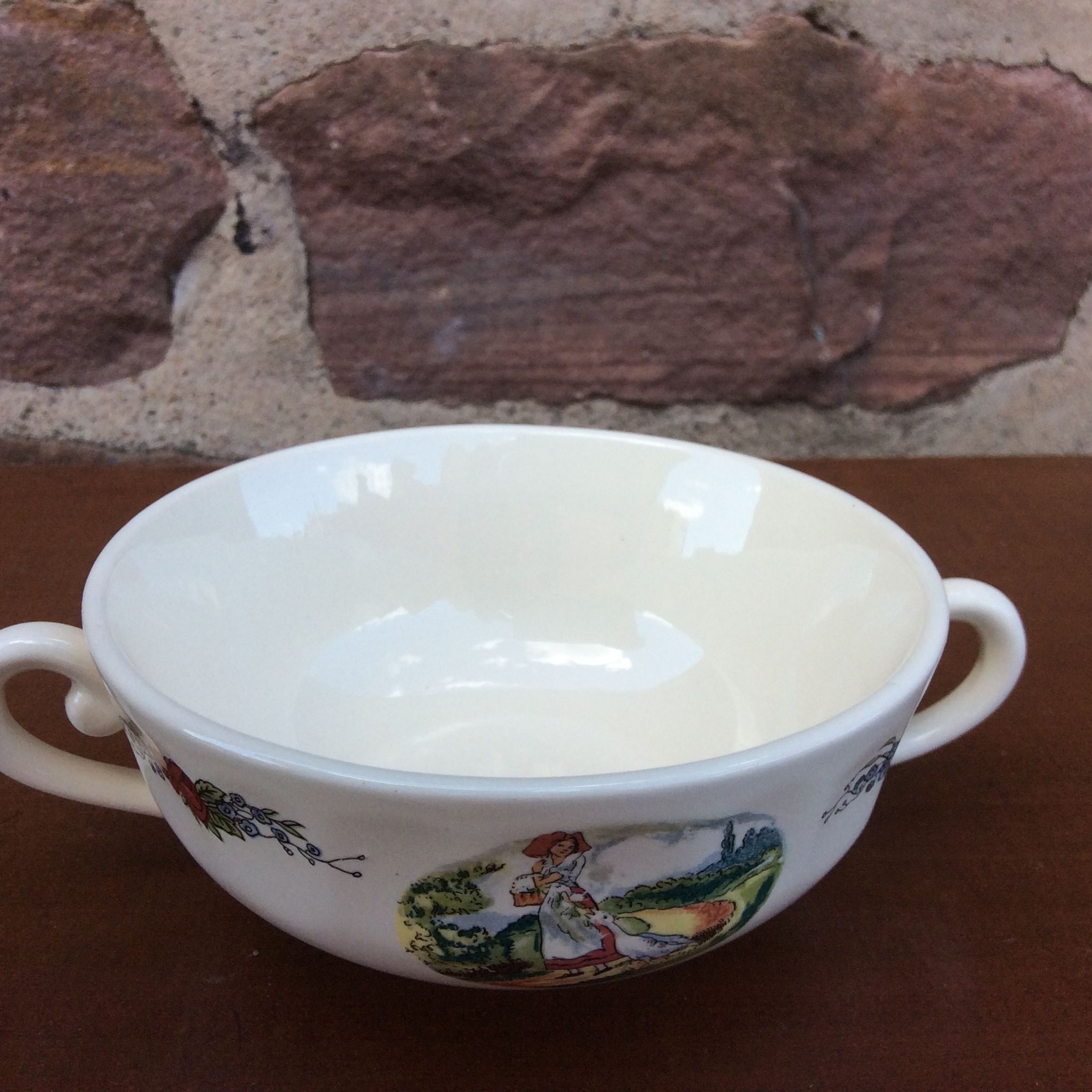 Rare set of 12 bowls with 2 handles Obernai Sarreguemines Lux