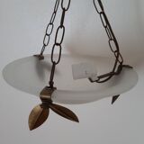 Moulded glass suspension