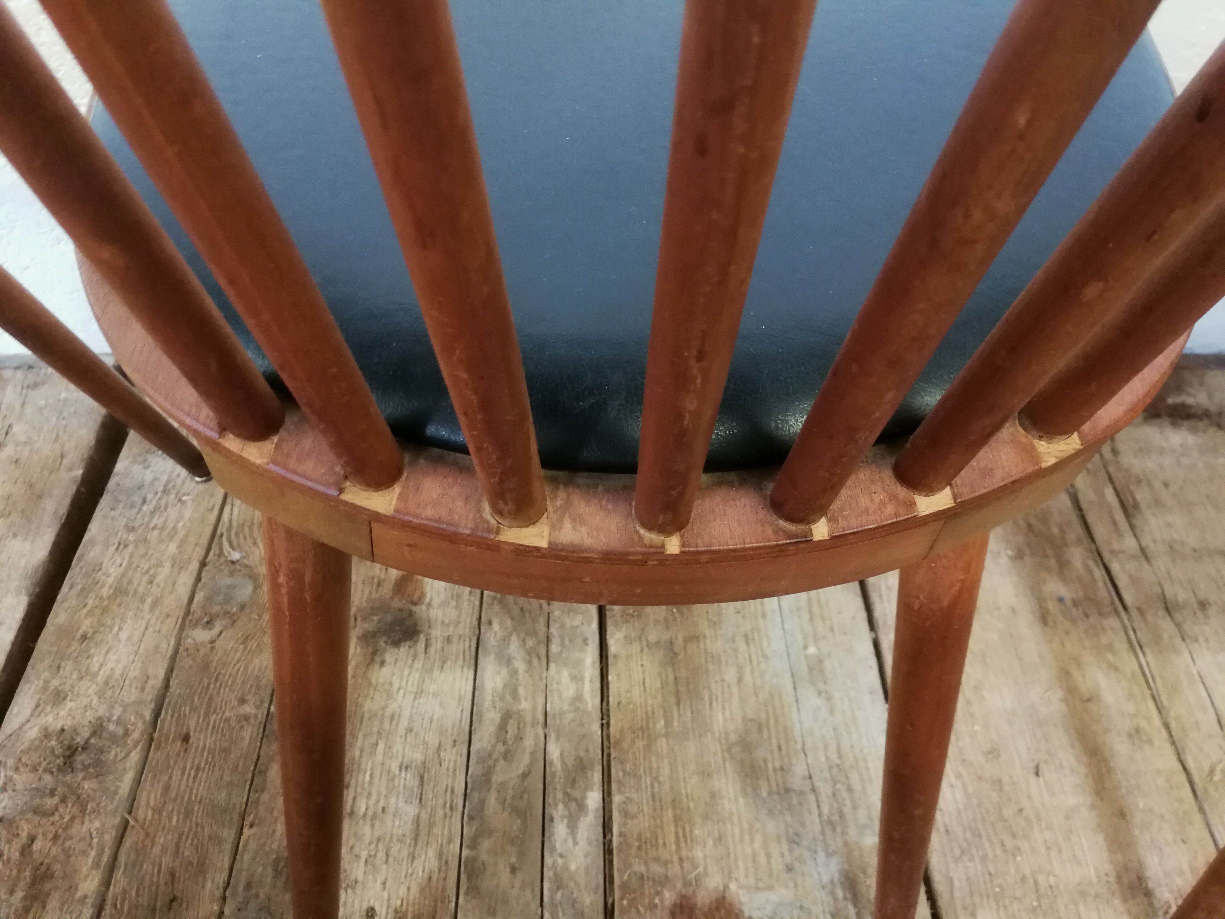 Six chairs baumann model sonata