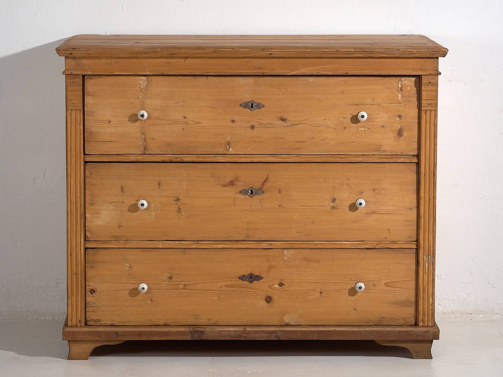 Ancienne commode en bois massif (c.1920) #25