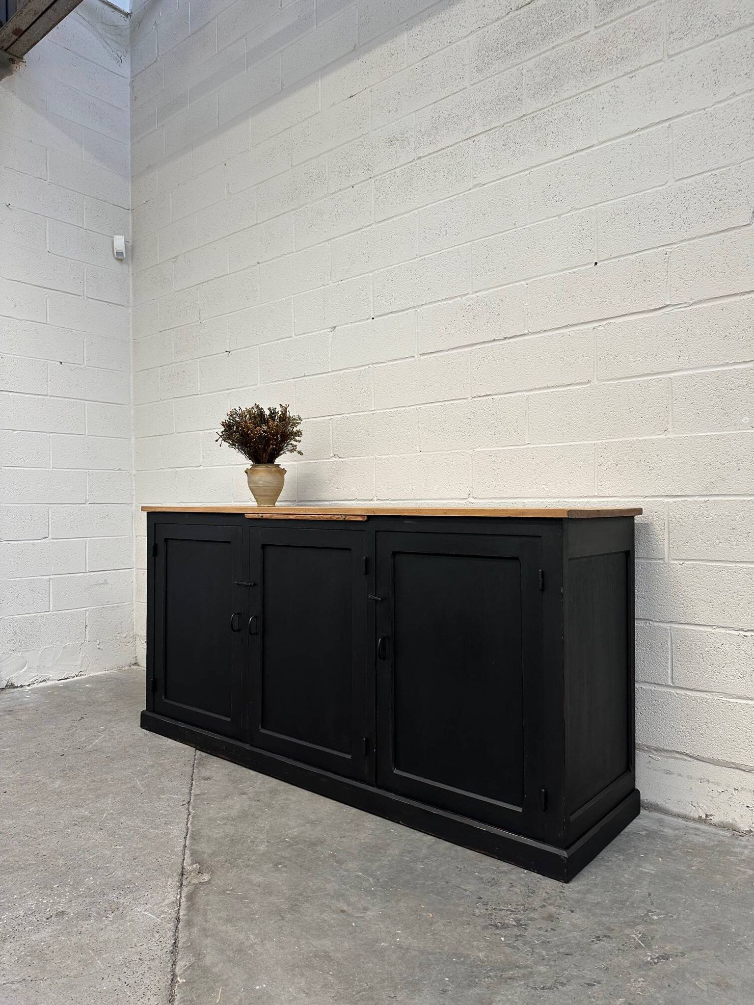 Meuble d’atelier en cèdre Milieu XXème