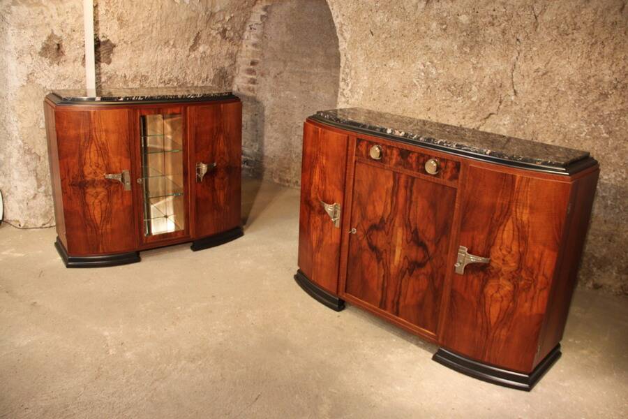 Art Deco 1930 walnut display cabinet