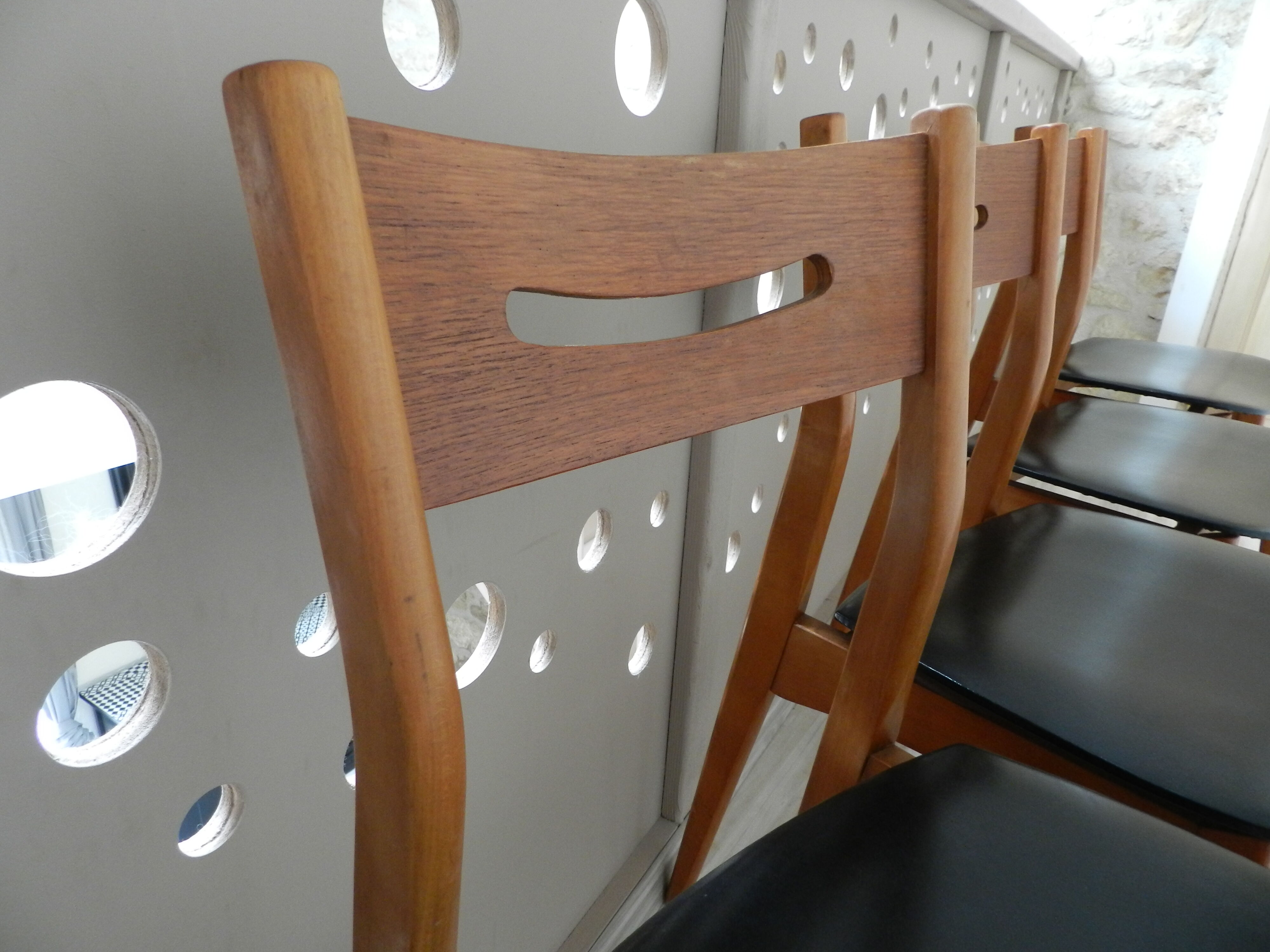 Set of 4  scandinavian nordic chairs