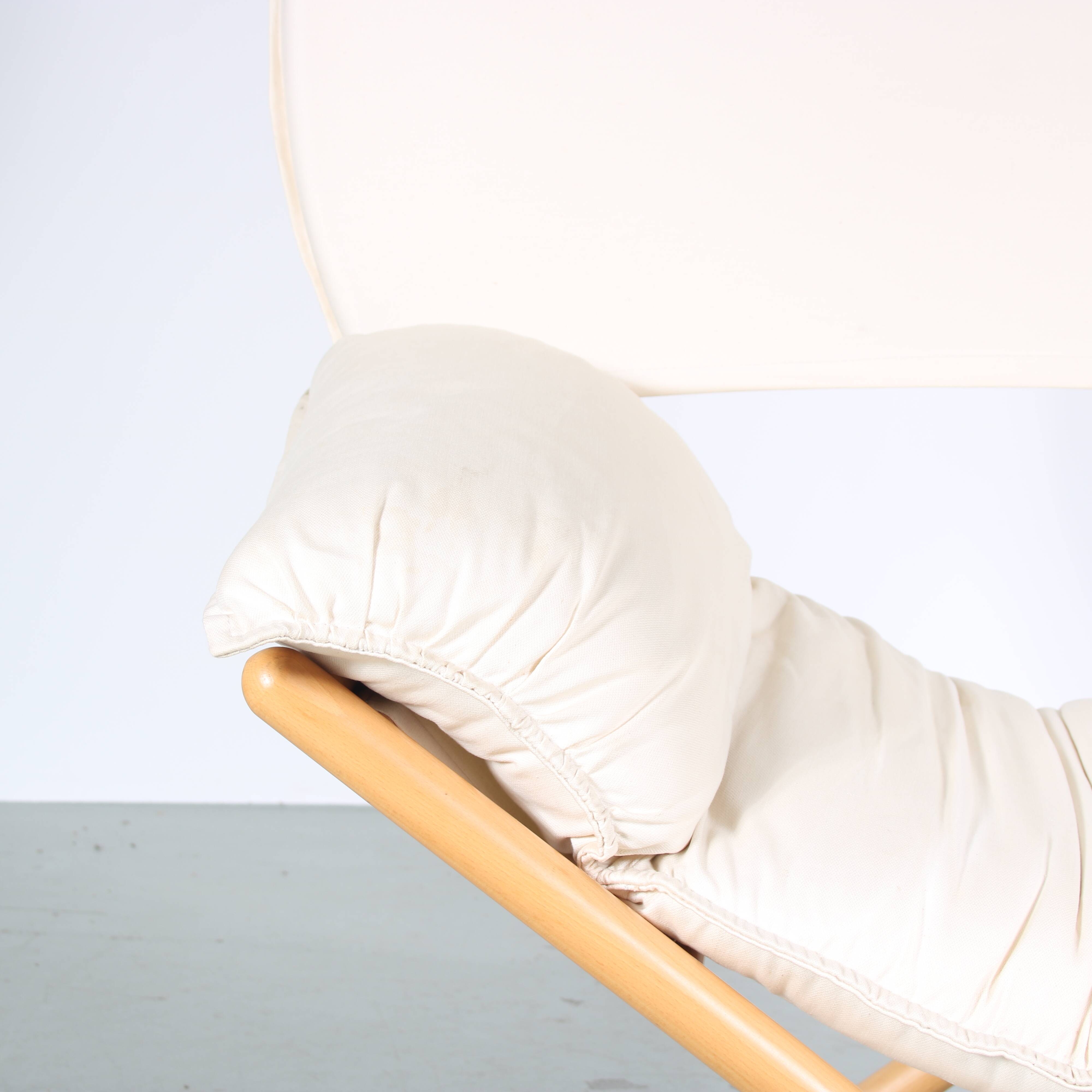 Chaise Vico Magistretti « Regina D'Africa » avec tabouret pour Alias, Italie 1970