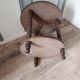 Table d'appoint en bois tourné