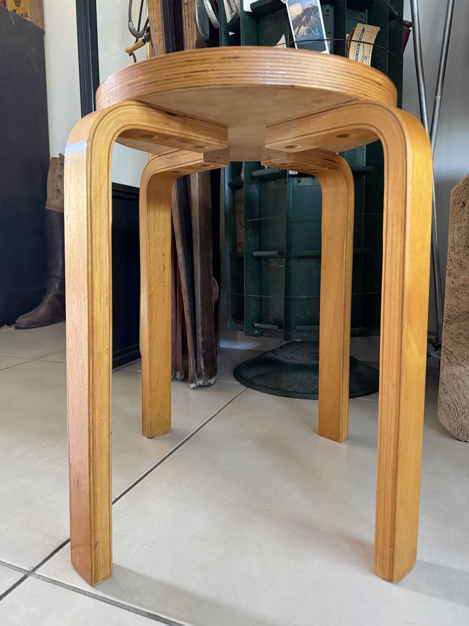 Tabouret vintage Alvar Aalto modèle E60 pour Artek