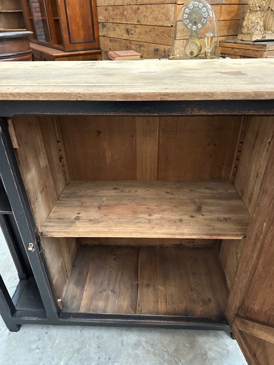 Black patinated bar back