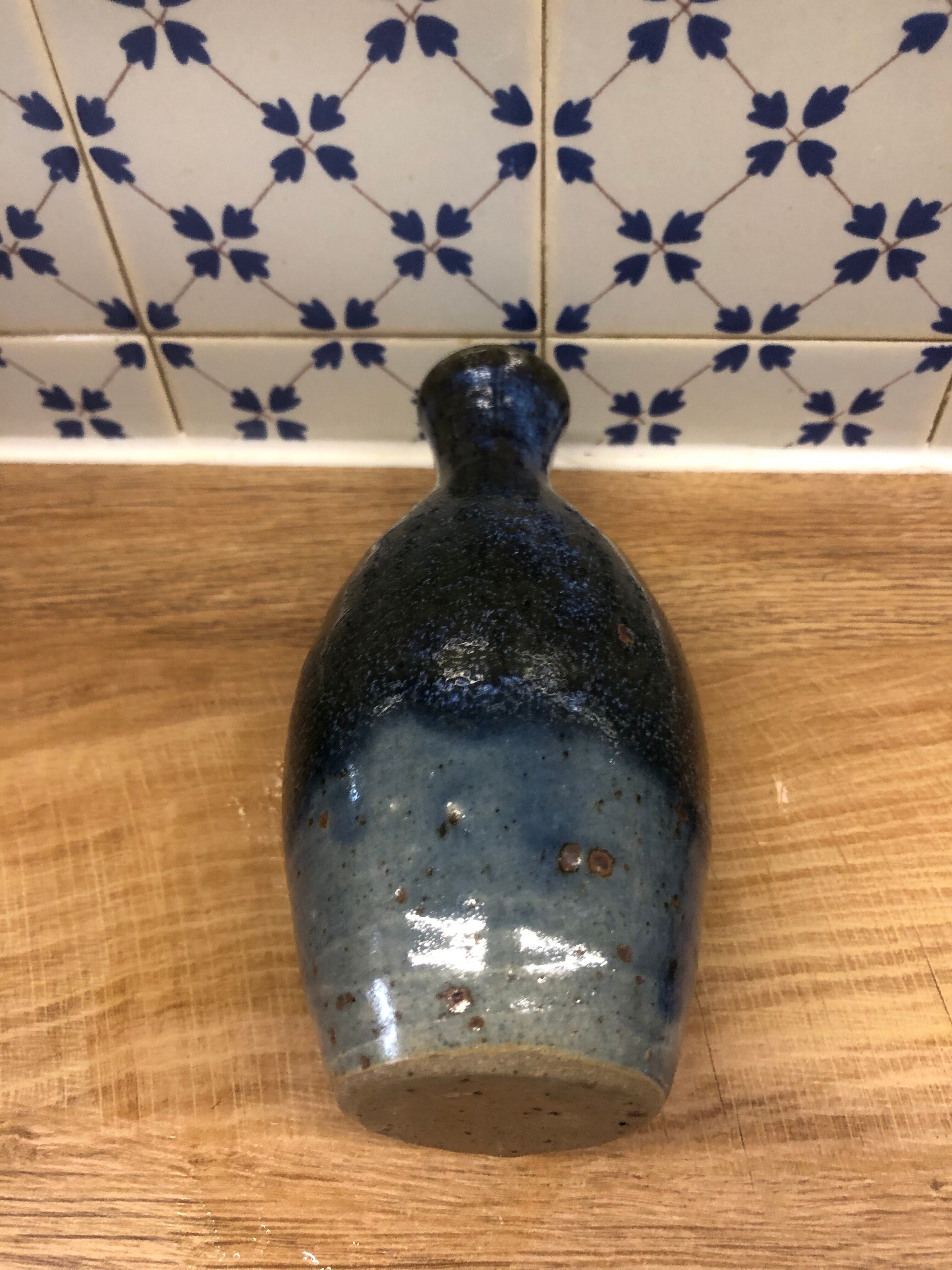 Vase pottery