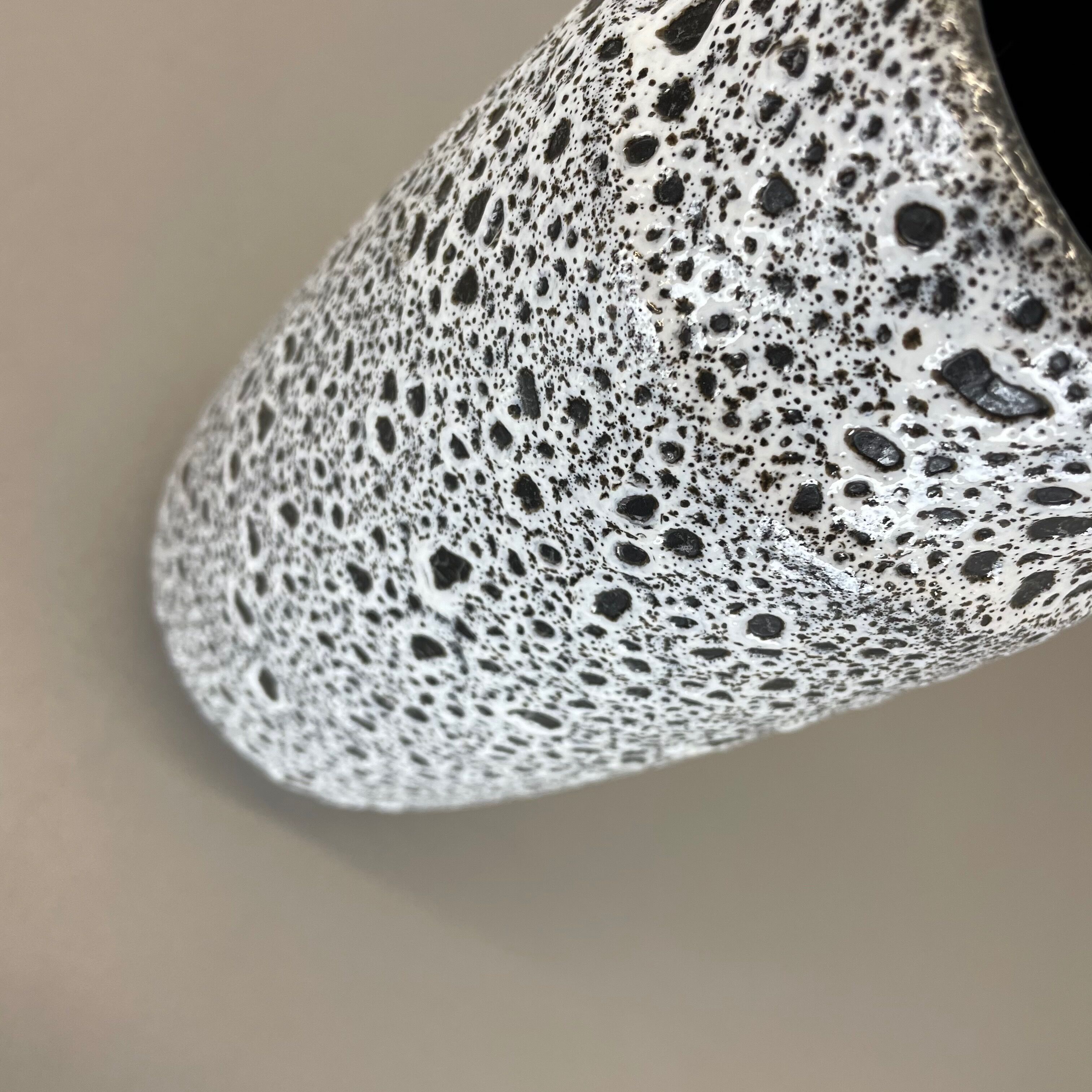 Pottery super white color fat lava multi-color vase scheurich germany wgp, 1970