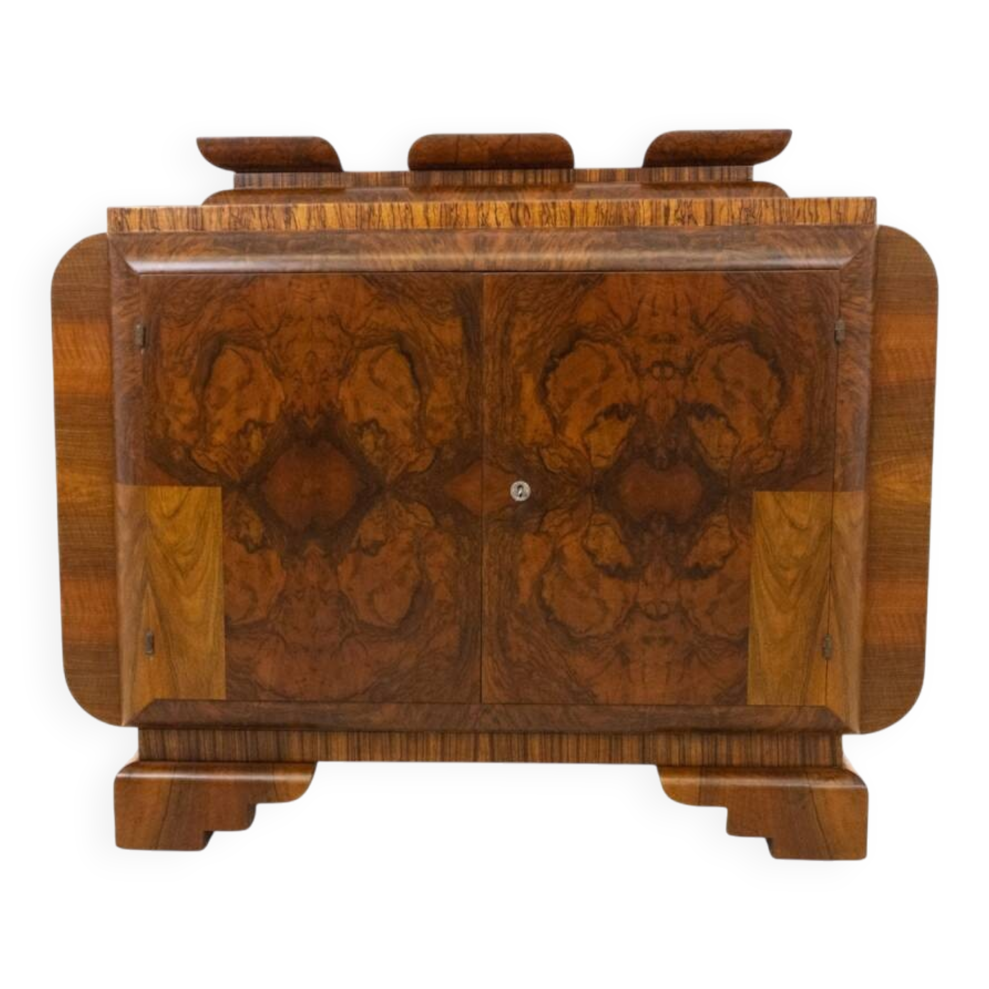 Art Deco walnut chest of drawers, Poland, circa 1930.