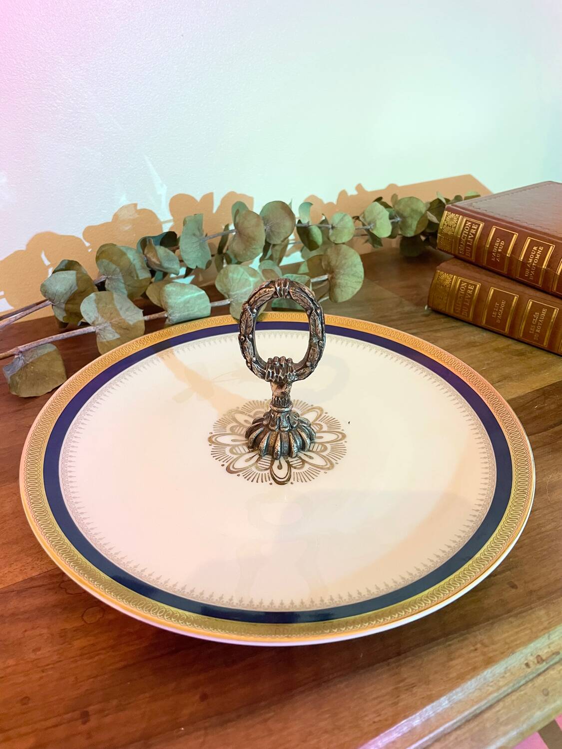 Porcelain and silver-plated servant