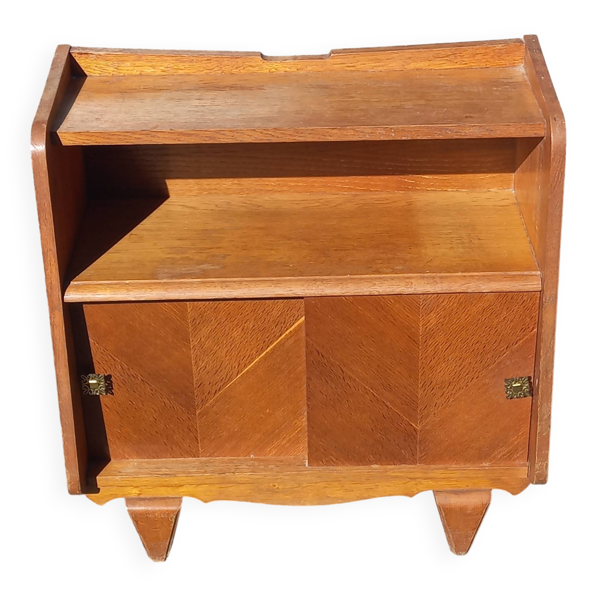 Vintage accent furniture in golden blonde oak with 2 sliding doors.