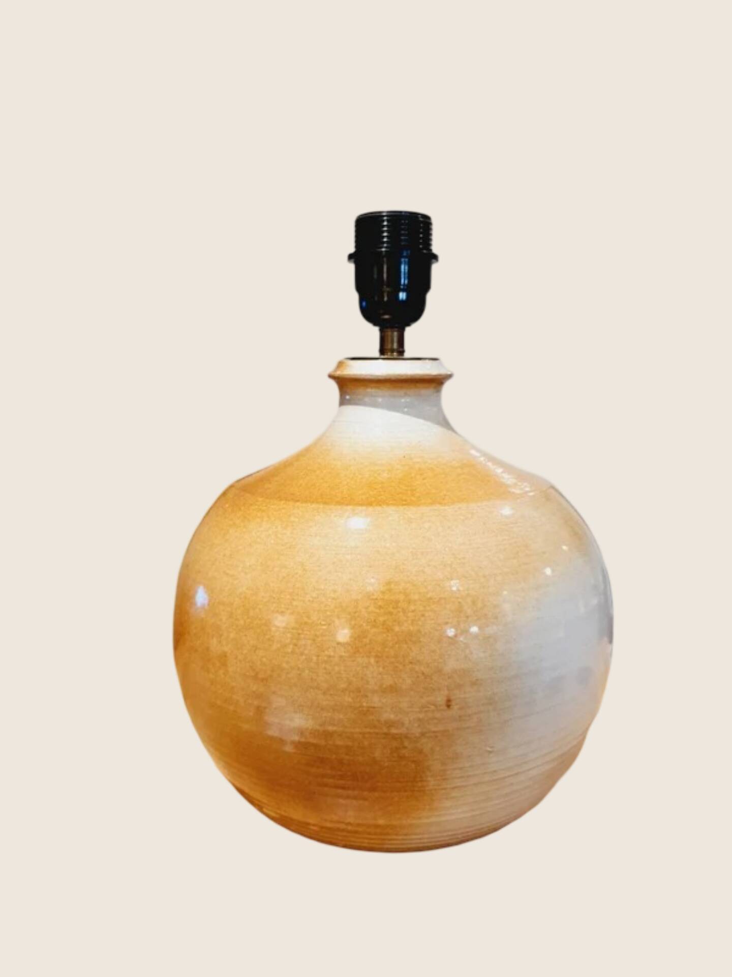 Handcrafted lamp in stoneware and jute fabric: wabi-sabi spirit (1970s-80s)