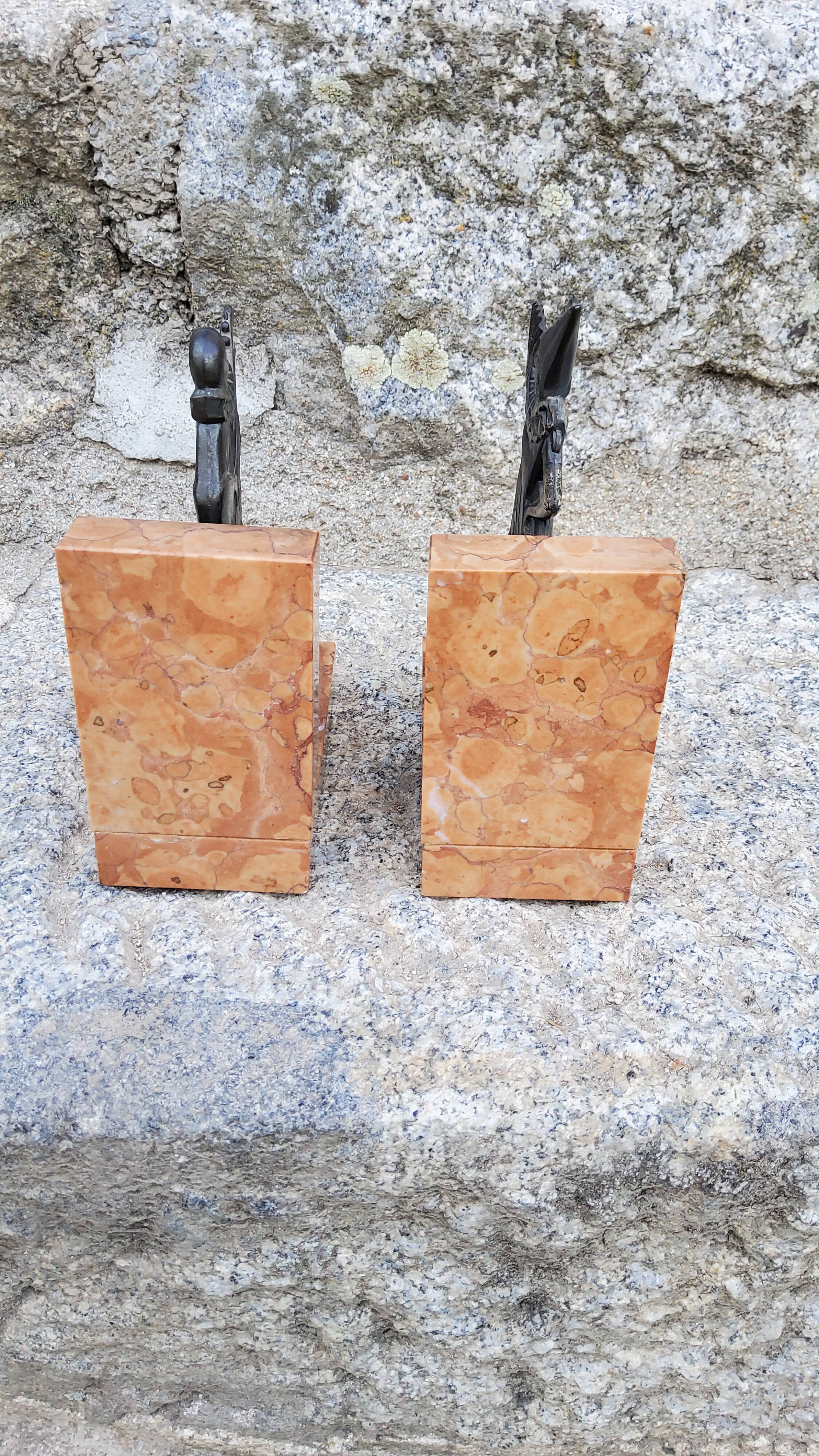 Pair of art deco bookends marble and regulates Pierrot and Colombine