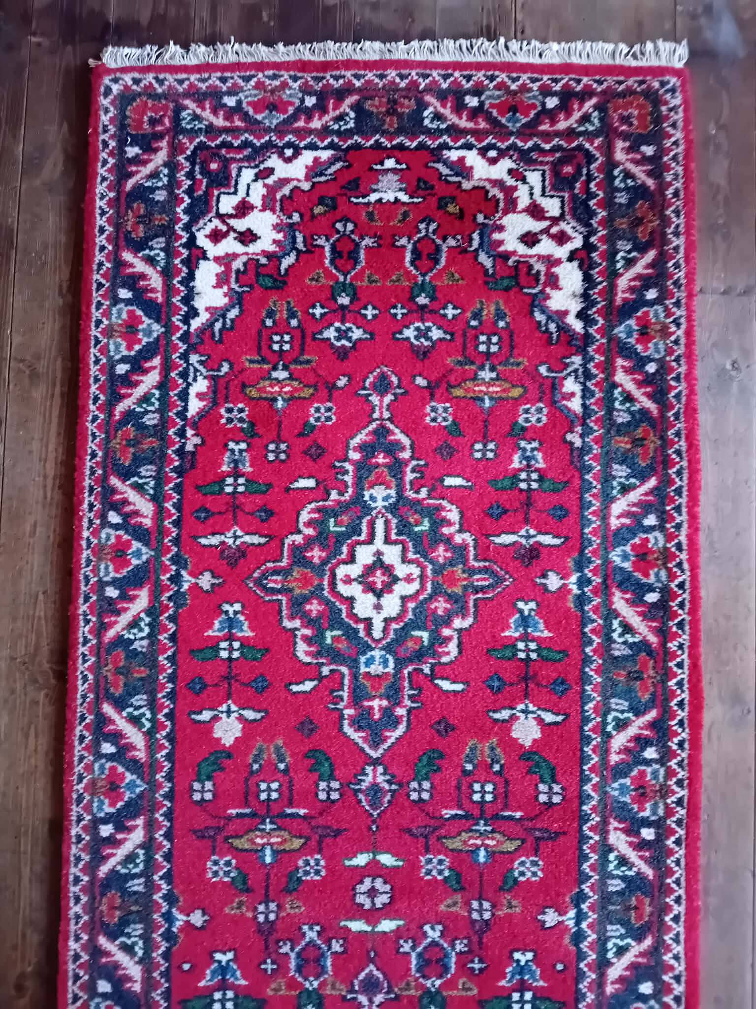 Handmade Indo-Keshan hallway rug 307x84cm