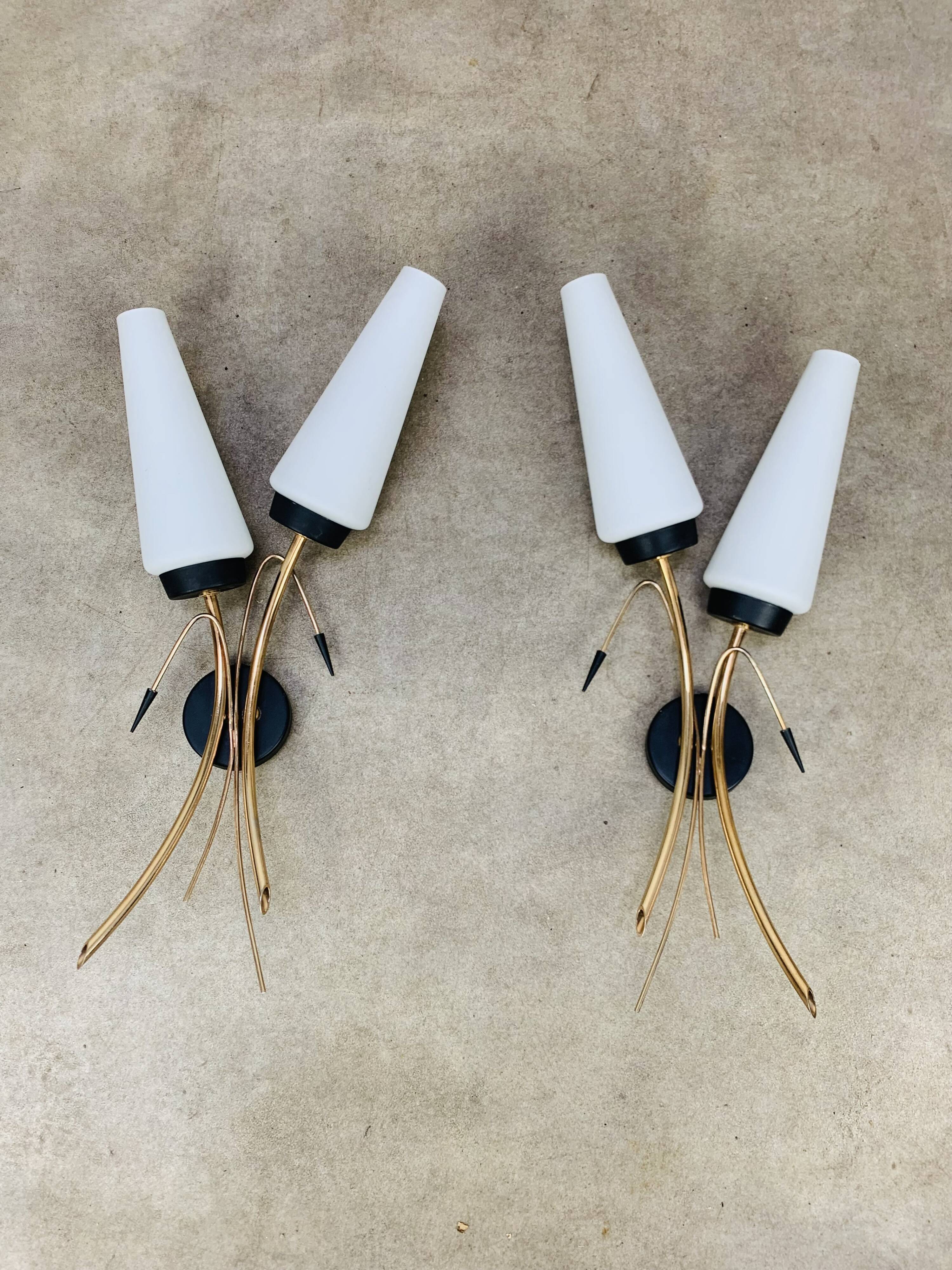 Pair of 1950s wall lights, opaline and brass tulips, Lunel Arlus