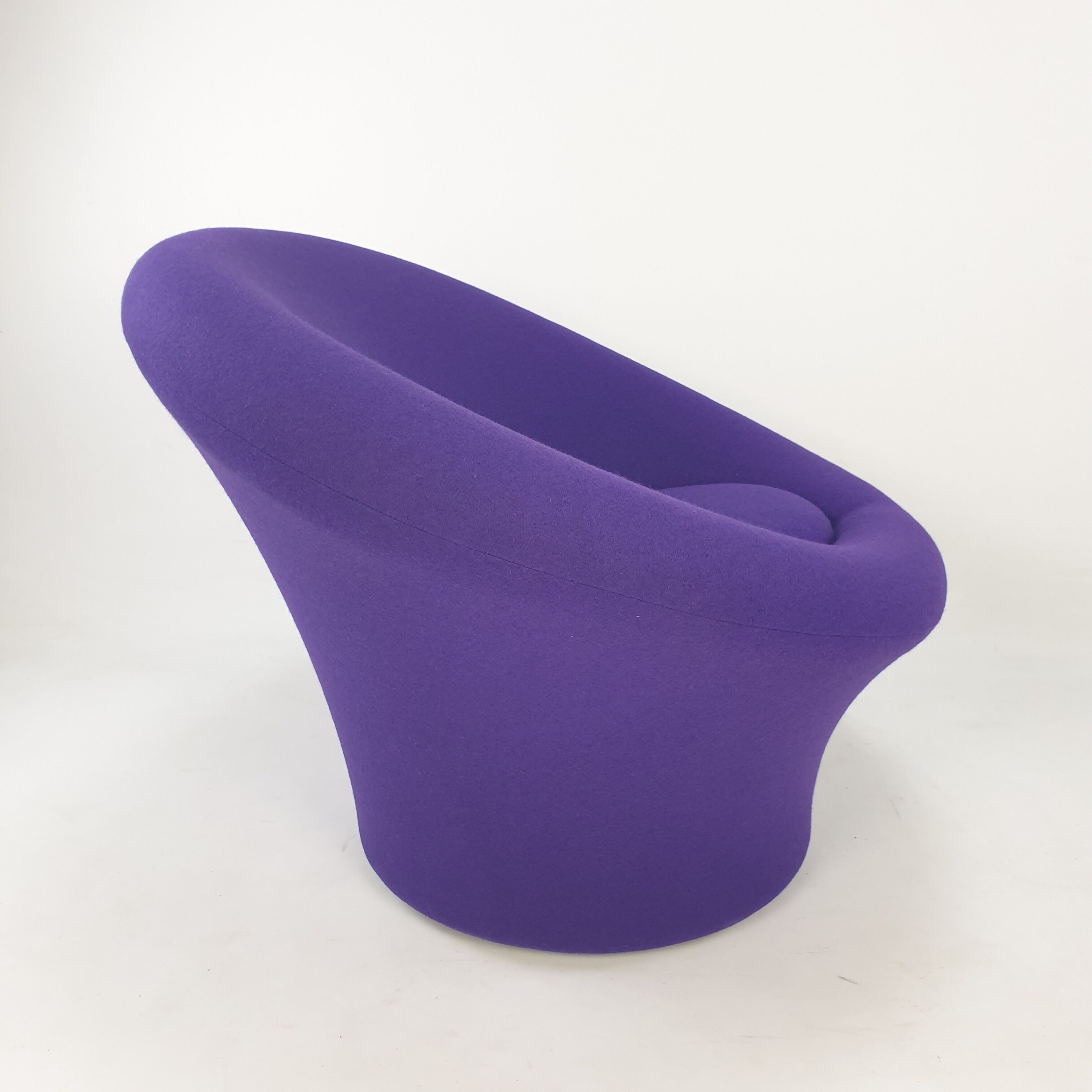 Mushroom armchair by Pierre Paulin for Artifort