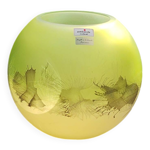 Vase boule fait main.