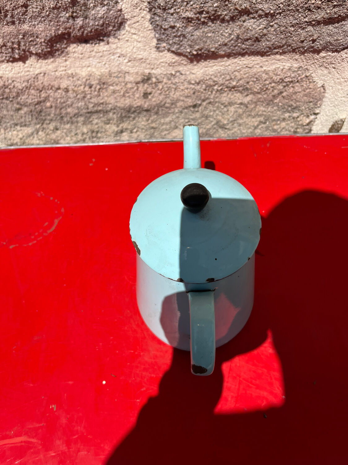 Enamelled coffee maker