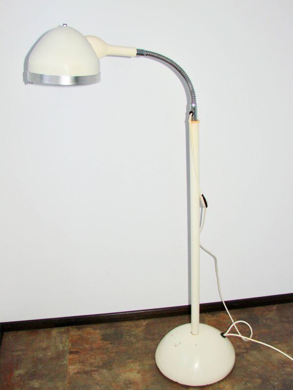 Lampadaire style loft en métal, années 1970
