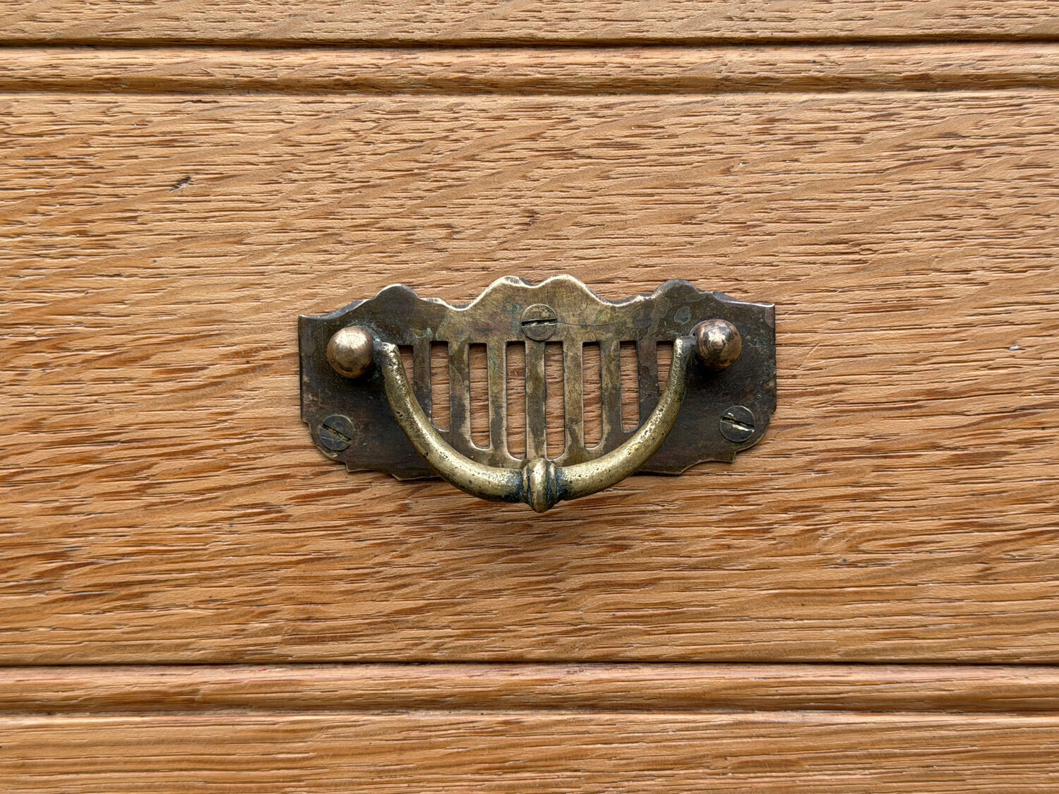 Parisian hotel wardrobe in solid raw oak, 1920.