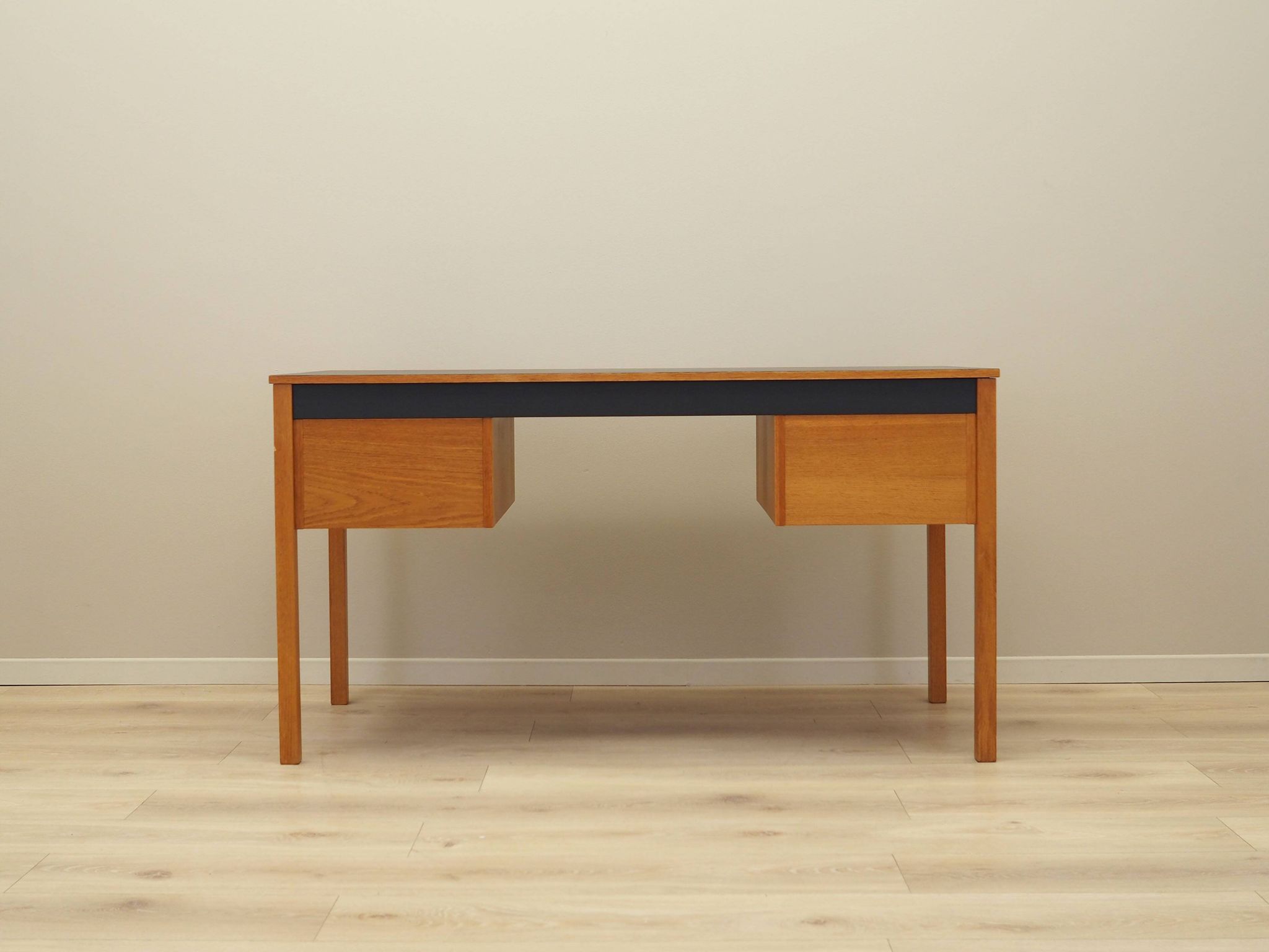 Ash desk, Danish design, 1970s, production: Denmark