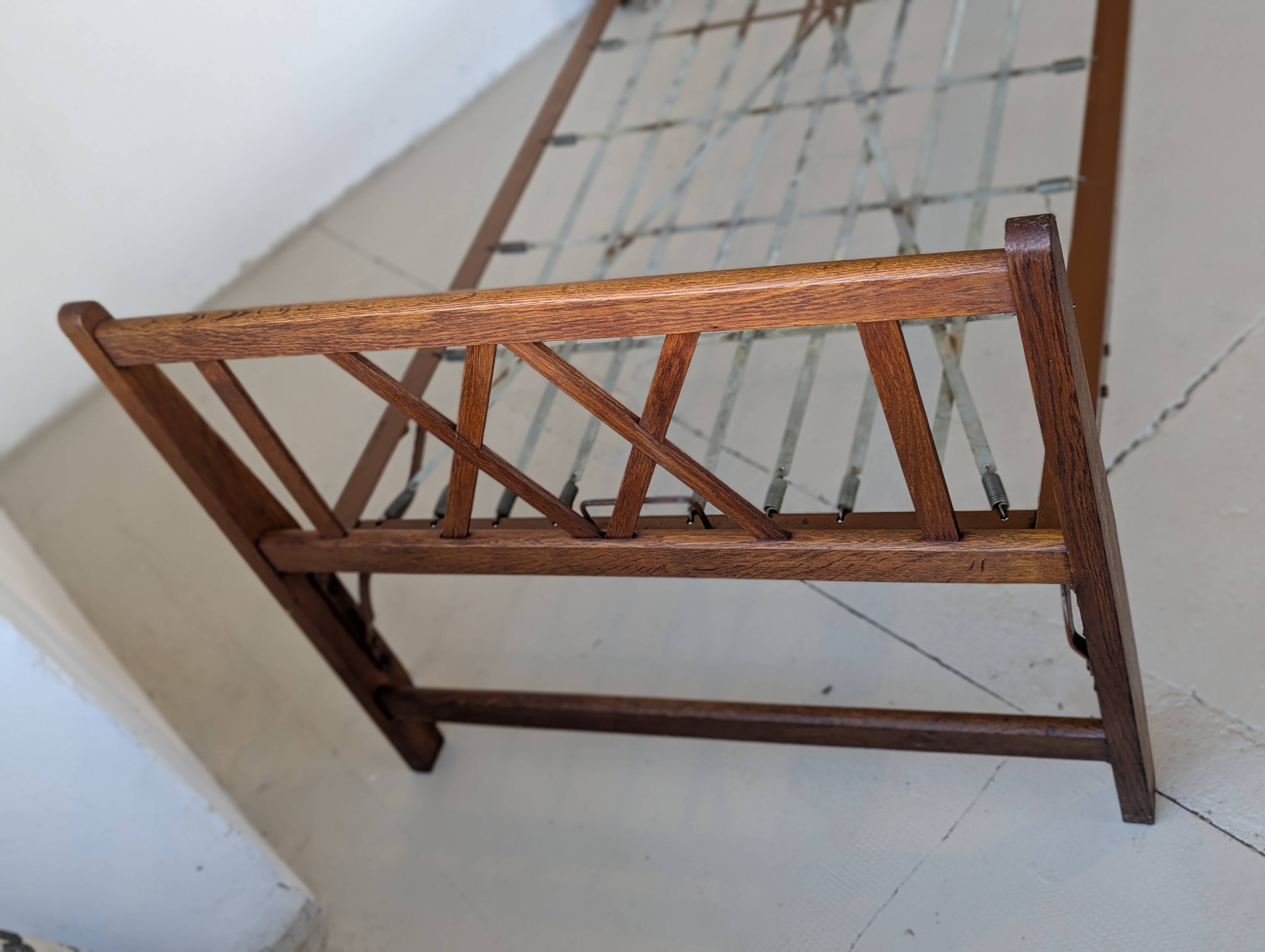 Bed, daybed, style reconstruction, in oak, 1950s.