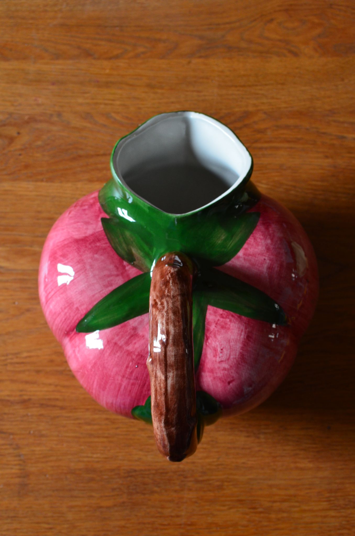 Carafe en barbotine italienne
