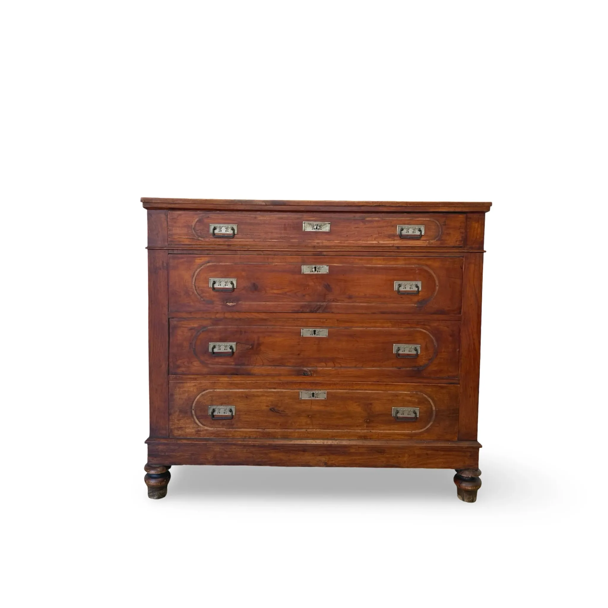 Antique Italian walnut chest of drawers dating to the late 19th centur