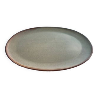 Oval dish in speckled enamelled stoneware