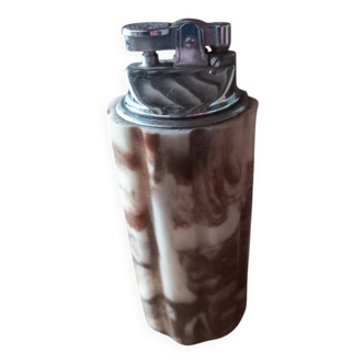 Onix or marble table lighter