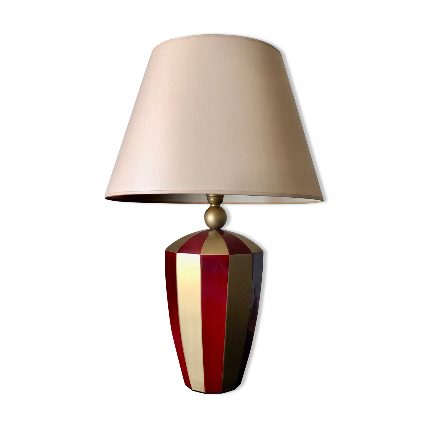 Lamp House The Dolphin red and gold