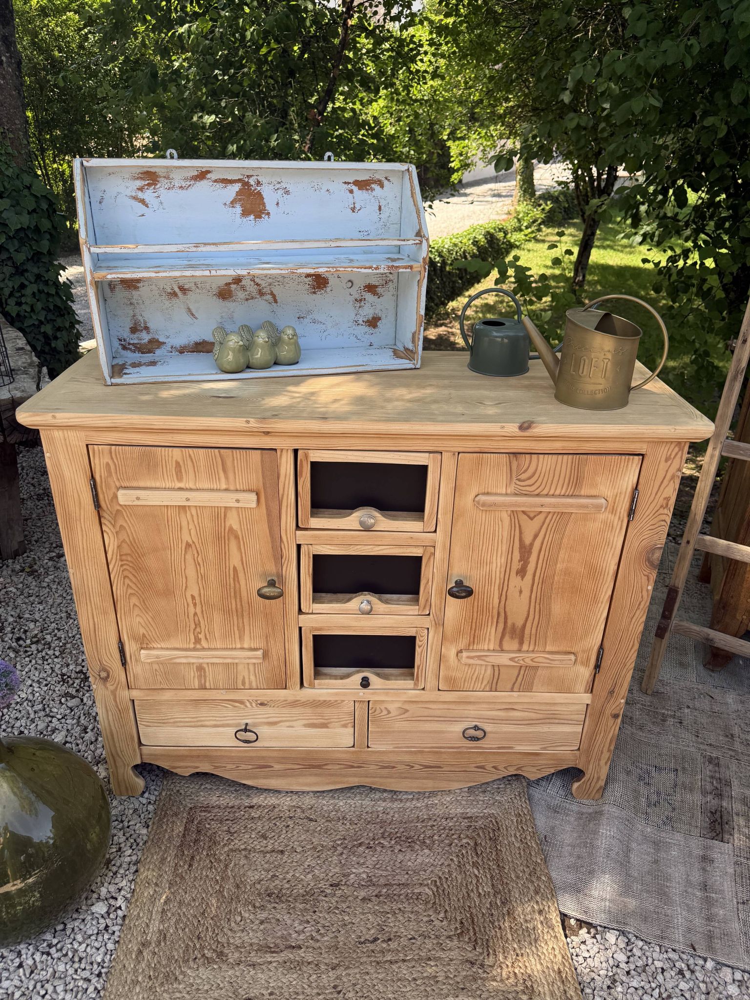 Meuble de rangement / Buffet pin massif