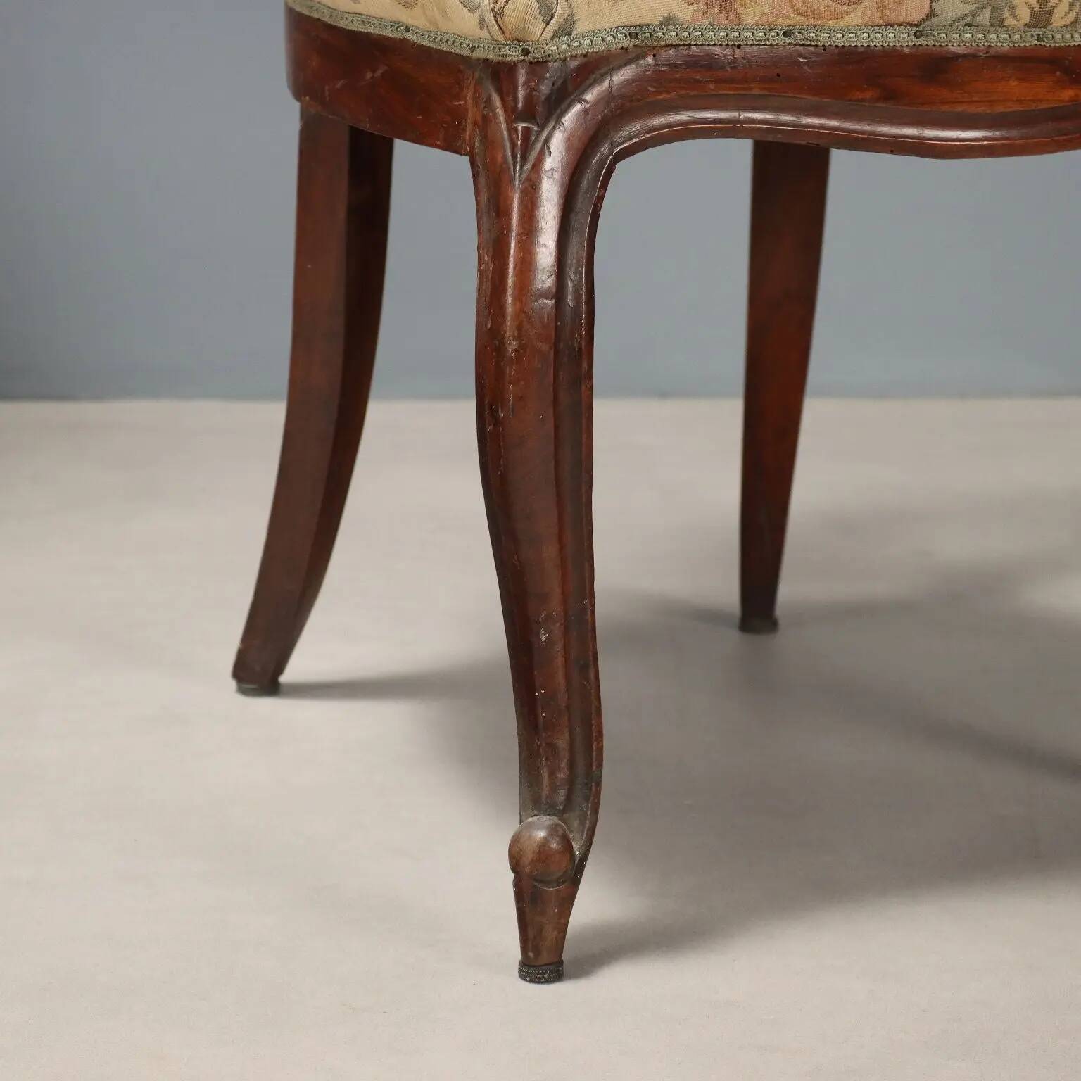 Set of 4 antique Louis-Philippe walnut chairs, upholstered seat, Italy, 19th century.