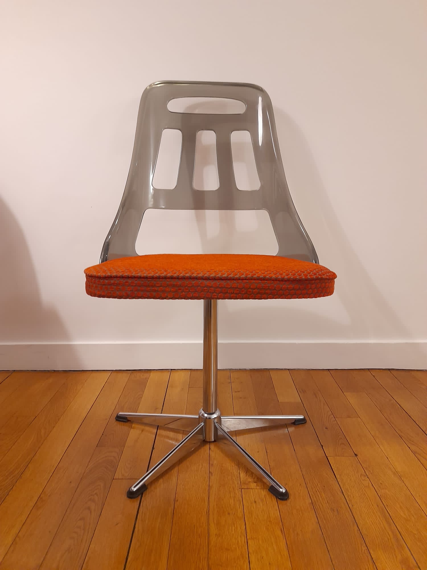 Swivel office chair vintage 70's