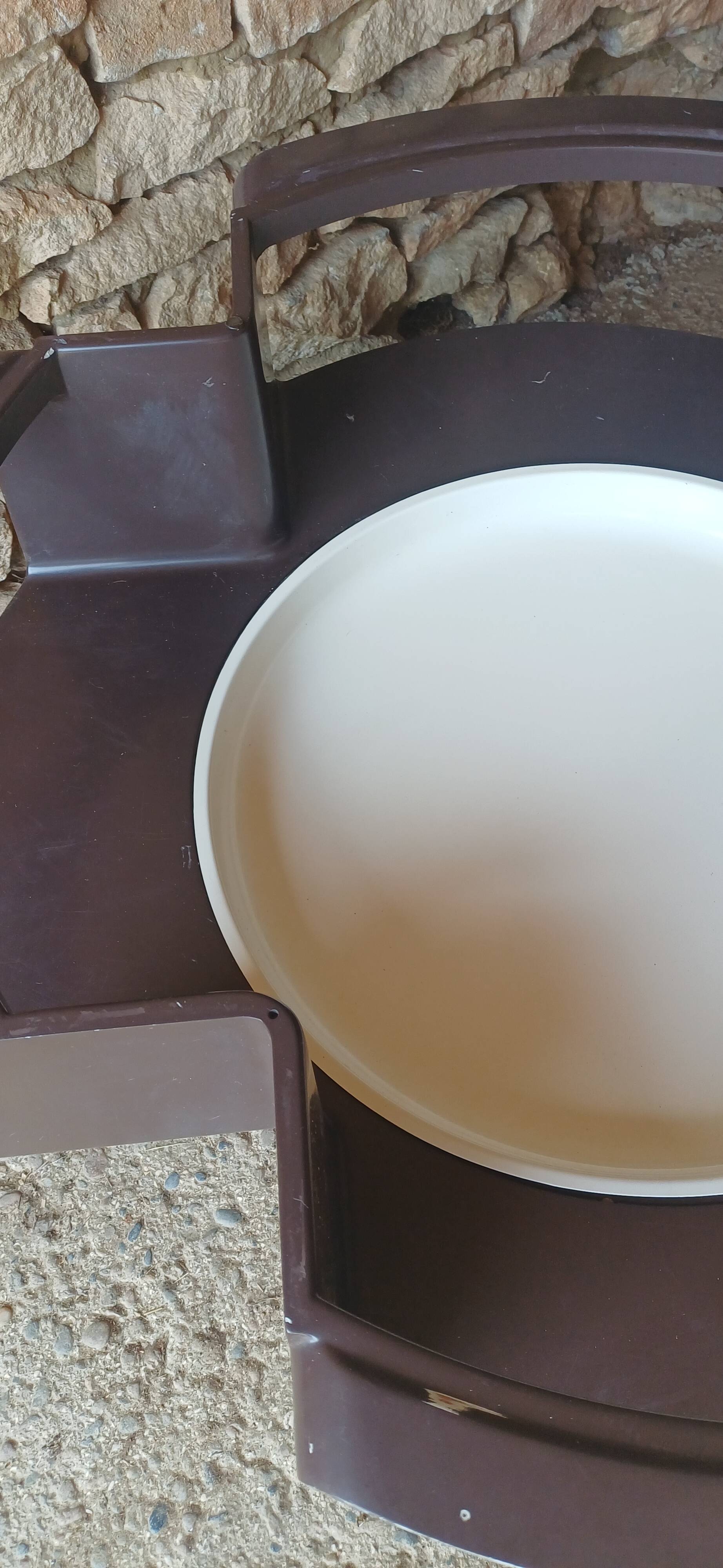 Table  ufo jean maneval
