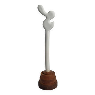 Biomorphic-inspired sculpture, on an industrial wooden base, 28 cm