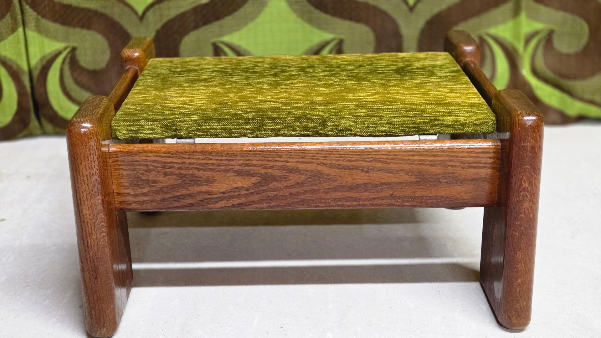 Brutalist oak footstool end table – 1970s