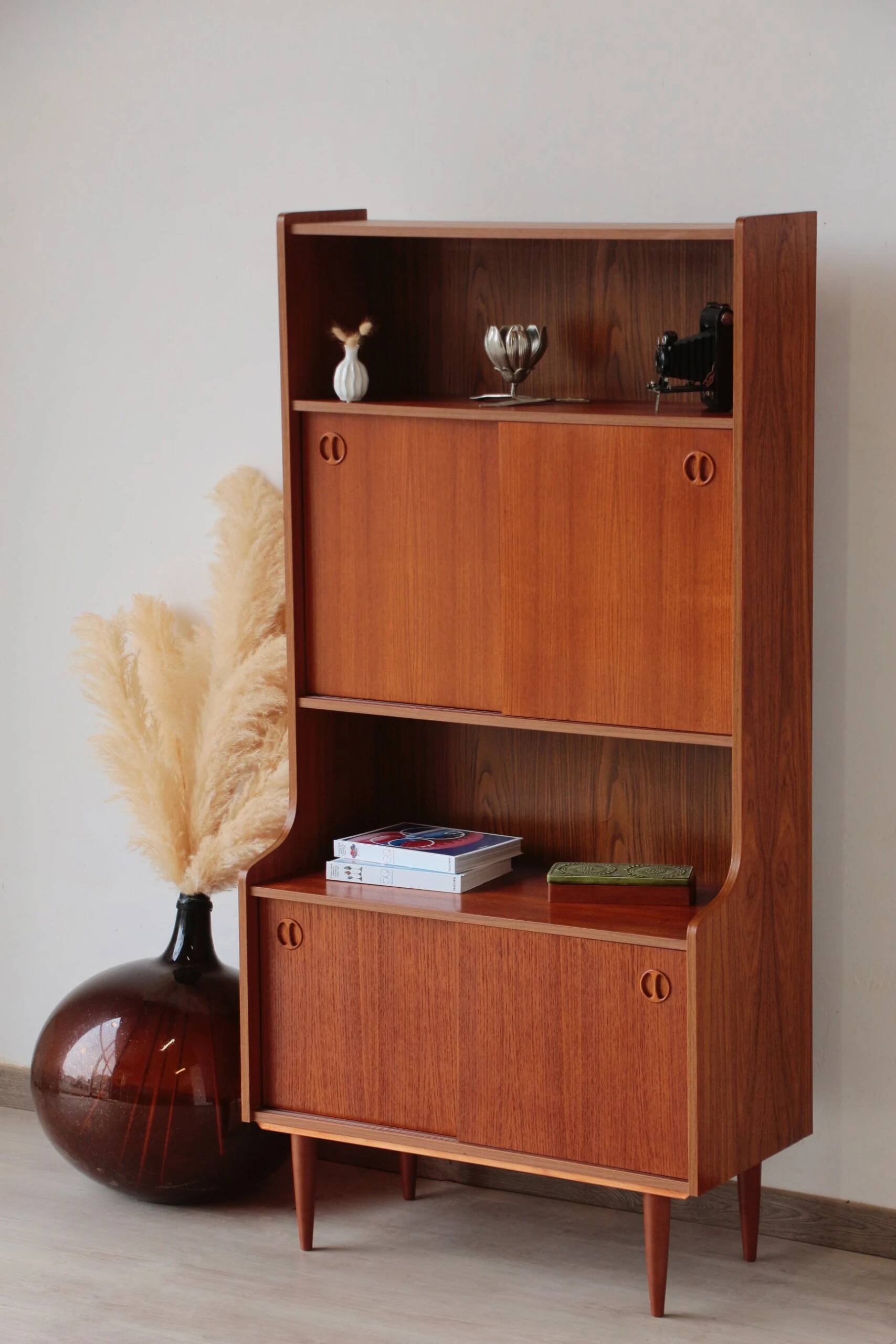 Vintage Scandinavian teak bookshelf – 1960s