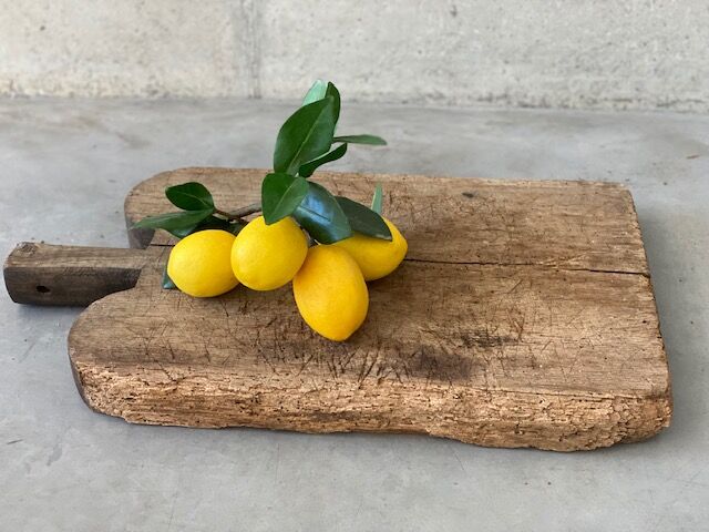 Wooden cutting board