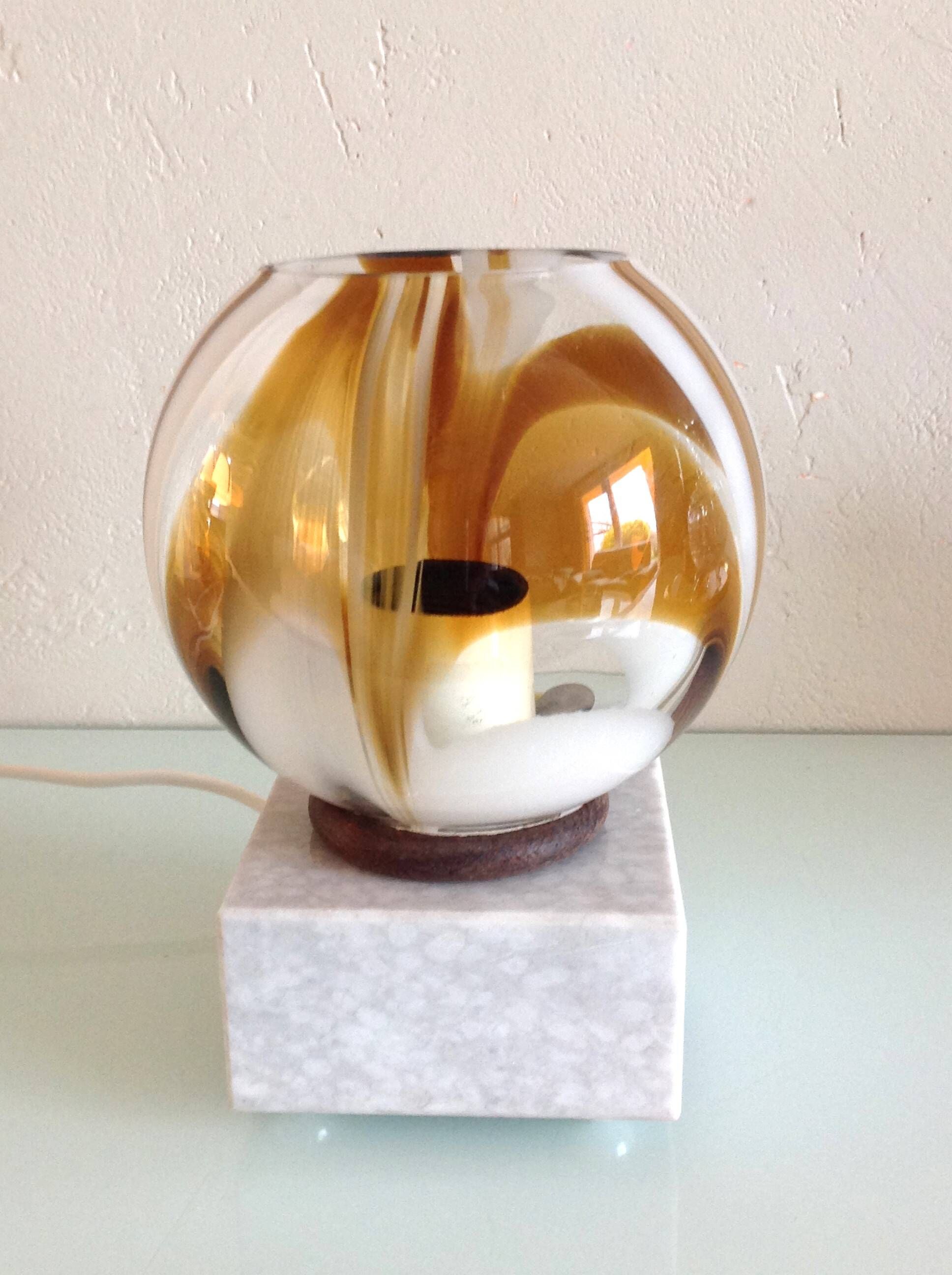 Polychrome glass globe lamp on marble base / vintage 60s-70s