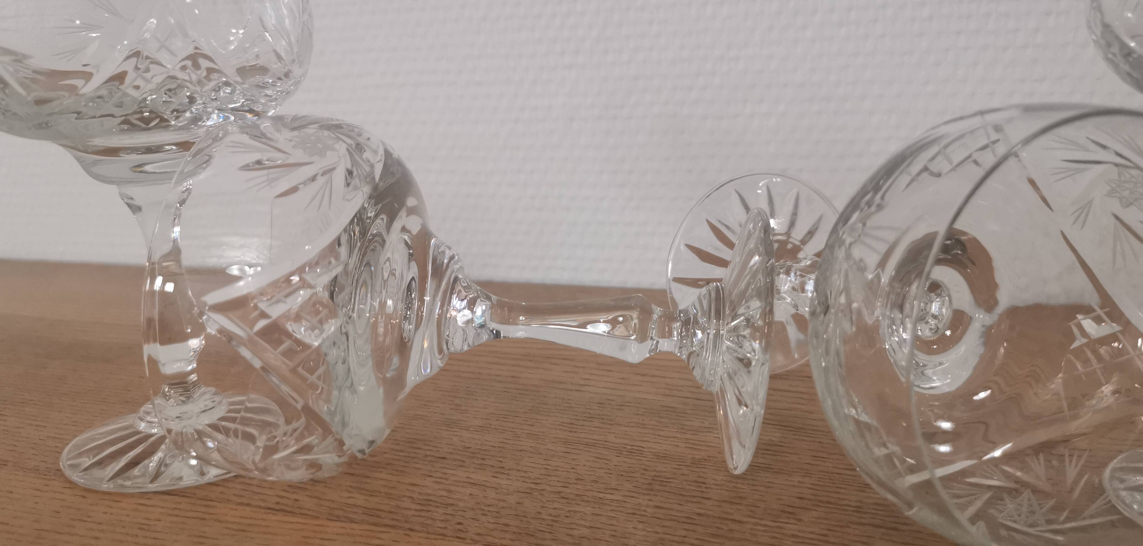 4 cut crystal champagne glasses