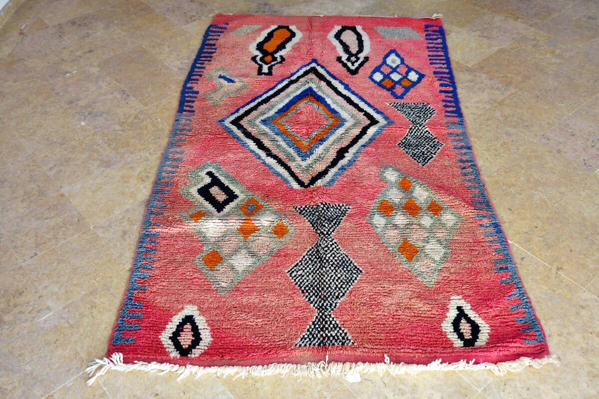 Moroccan Berber rug Boujaad 240 x 155 cm New